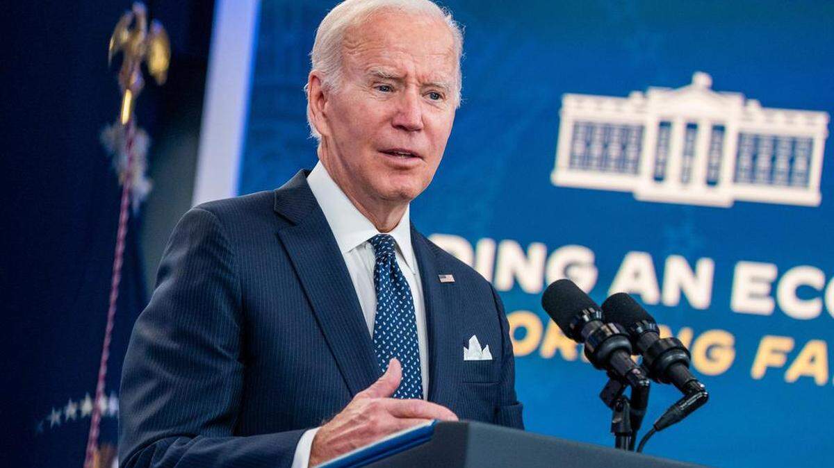 El presidente Joe Biden ofrece comentarios durante un evento Construyendo una economía para las familias trabajadoras en el South Court Auditorium de la Casa Blanca en Washington, D.C.